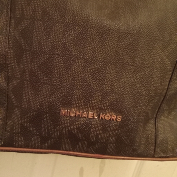 *SOLD**MICHAEL KORS   PURSE - Picture 5 of 7